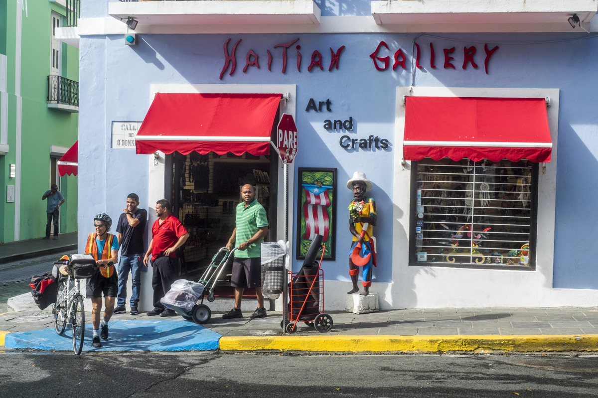 Locals help bike travelers